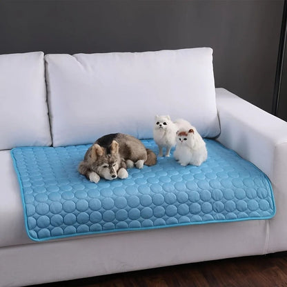 Dog Cooling Mat Summer Pet Cooling Bed for Small and Large Dogs