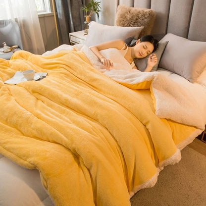 Double-Sided Wool Throw Blanket for Winter Warmth and Comfort