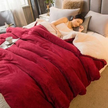 Double-Sided Wool Throw Blanket for Winter Warmth and Comfort