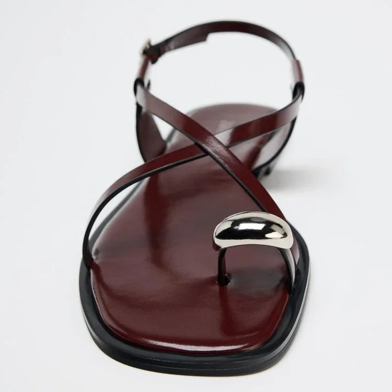 Womens Summer Cross Strap Flat Sandals with Buckle, Fashion Metal Over Toe Casual Slippers, Lightweight Comfort Beach