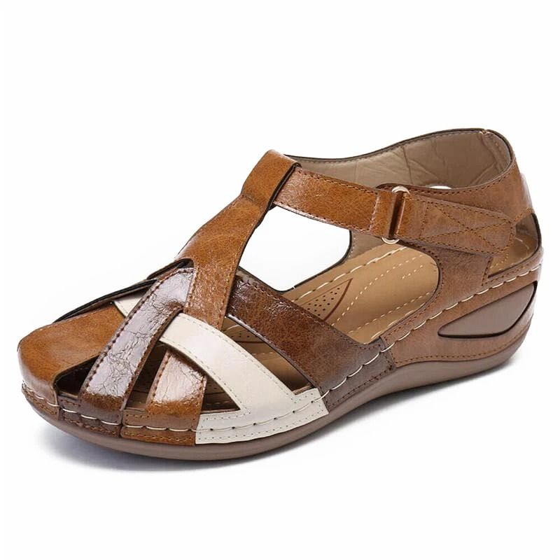 Women Simple Lightweight Summer Sandals for Beach and Casual Wear