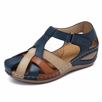 Women Simple Lightweight Summer Sandals for Beach and Casual Wear