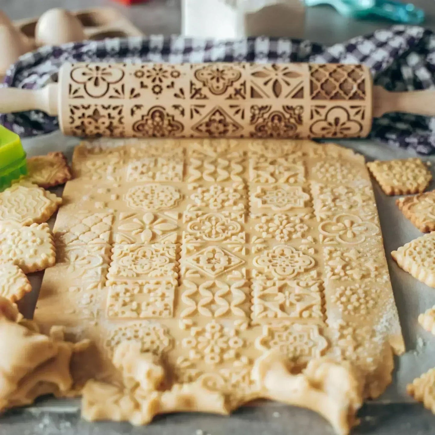 Wooden Embossing Rolling Pin for Baking Cookies and Cakes
