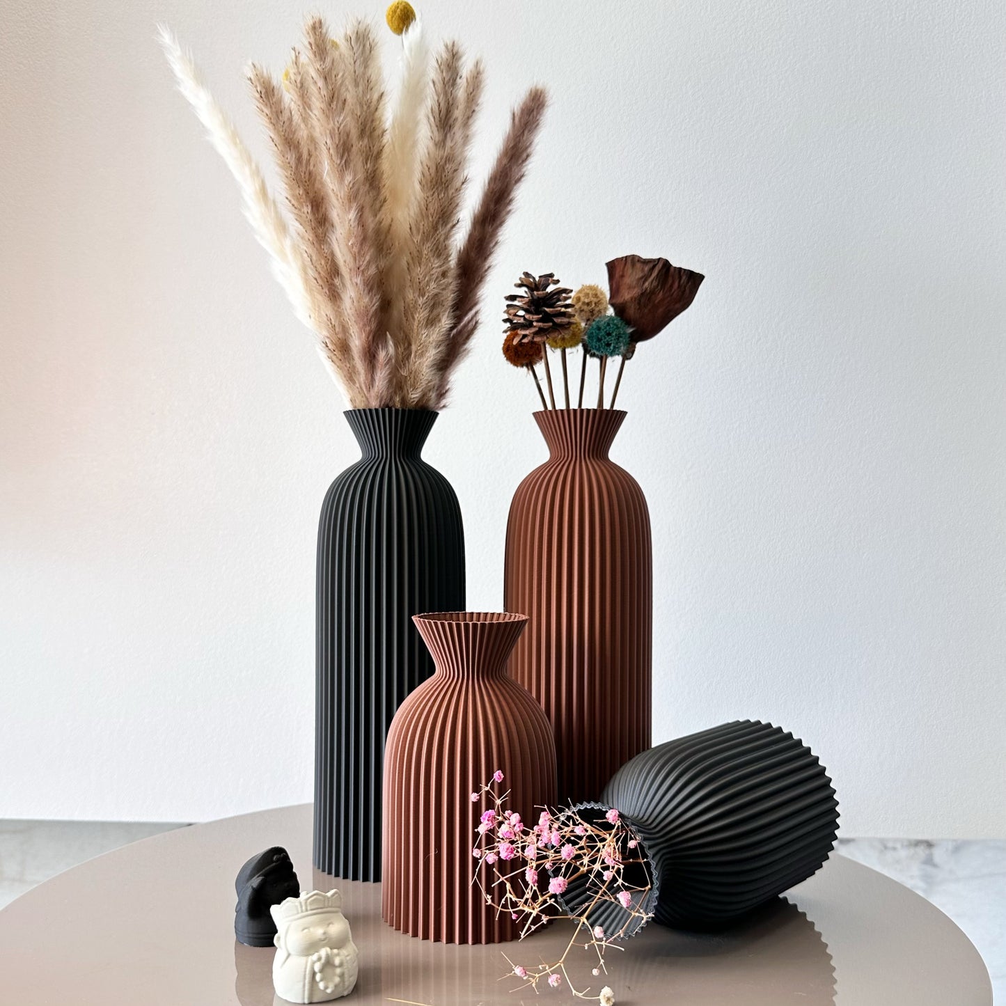 Set of Wavy Pattern Art Dry Vase, Dried Flower Vase for Home Desktop, Best Holiday Gift, Office Decoration Vase Ornament