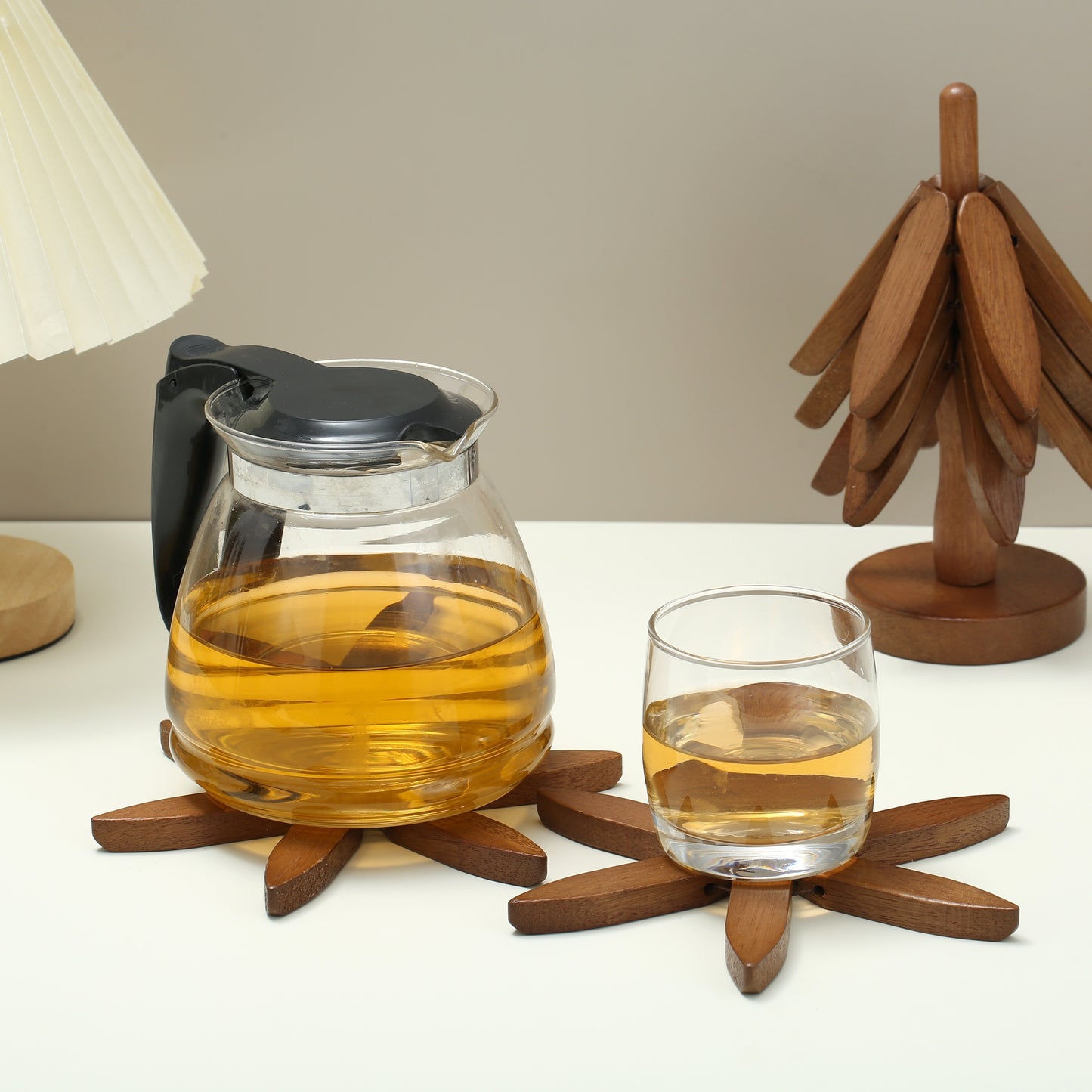 Walnut Wood Table Mat, Heat Resistant Coaster, Anti Scald Pot Holder for Kitchen and Restaurant Use