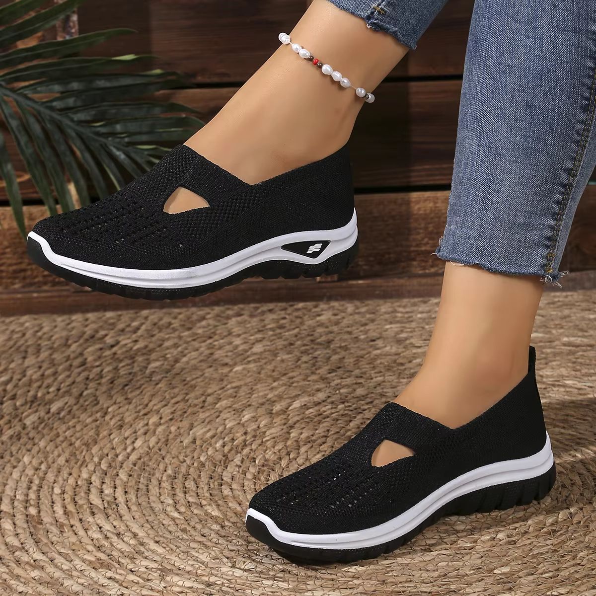 Women's Breathable Fly-Weave Summer Sneakers – Lightweight, Non-Slip Comfort Shoes for Everyday Wear