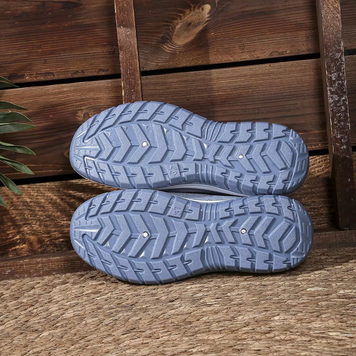 Women's Breathable Fly-Weave Summer Sneakers – Lightweight, Non-Slip Comfort Shoes for Everyday Wear