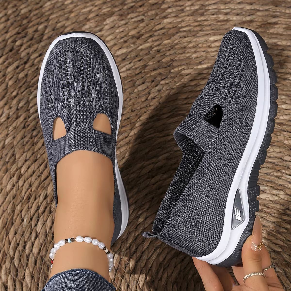 Women's Breathable Fly-Weave Summer Sneakers – Lightweight, Non-Slip Comfort Shoes for Everyday Wear