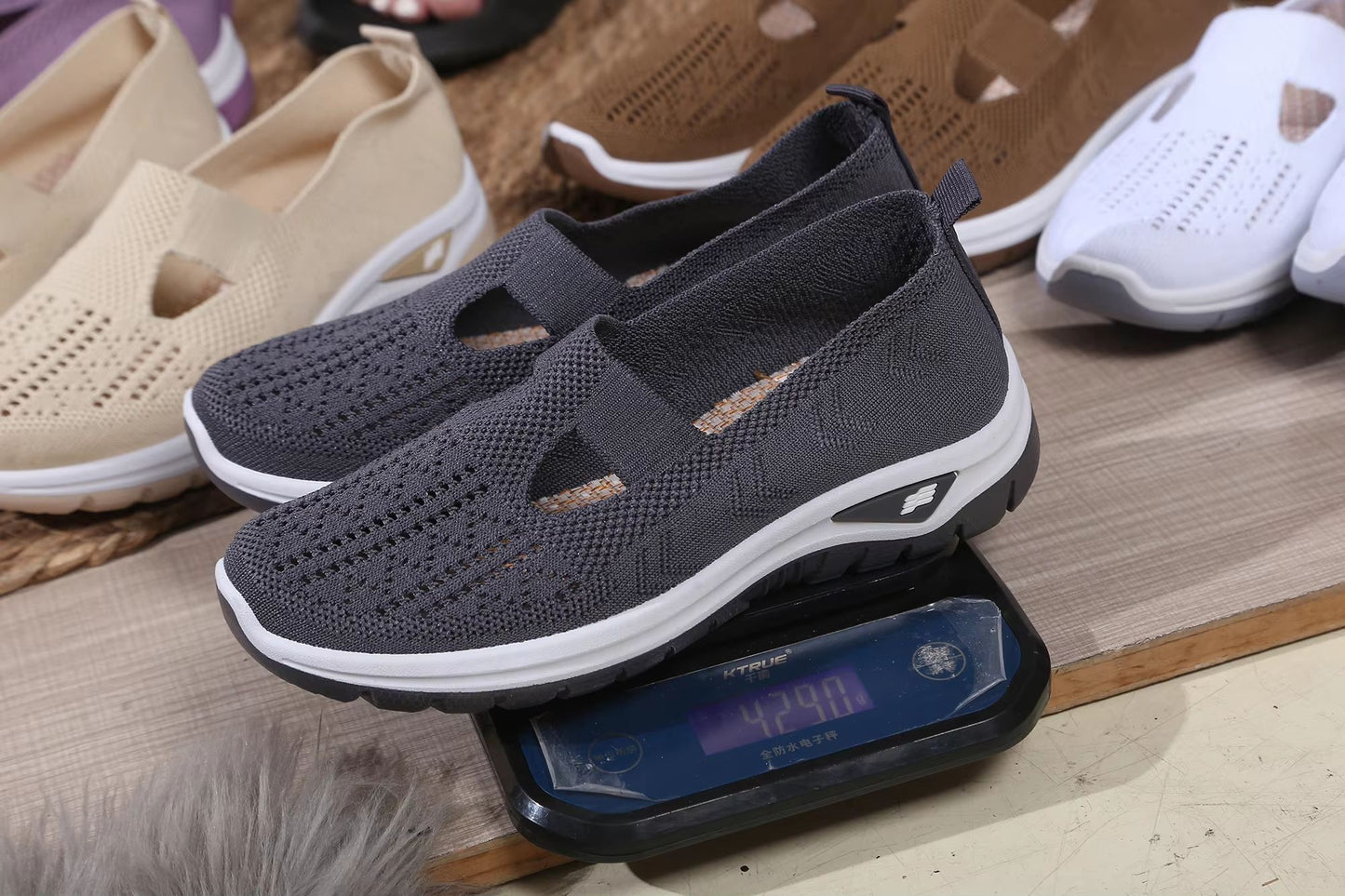 Women's Breathable Fly-Weave Summer Sneakers – Lightweight, Non-Slip Comfort Shoes for Everyday Wear