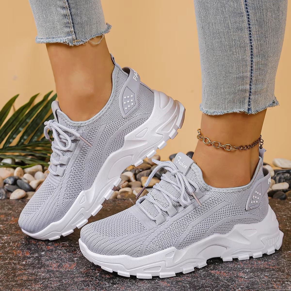 2025 Versatile Height-Boost Sneaker – Solid Colour Women's Casual Shoes with Free Shipping