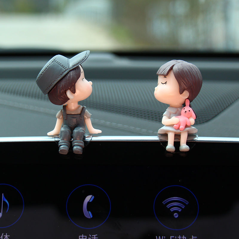 Cute Cartoon Couples Car Figurines, Balloon Ornament, Dashboard Decoration for Girls, Auto Interior Gifts