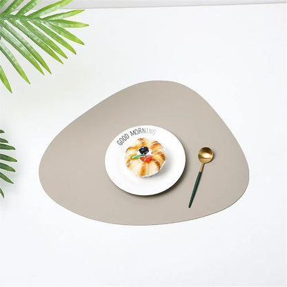 Triangle Leather Place mats, Non Slip Insulation Pads for Kitchen Dining Table, Modern Nordic Decor, Steak Pad Set