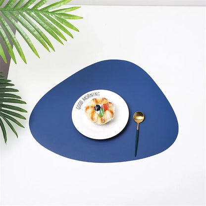 Triangle Leather Place mats, Non Slip Insulation Pads for Kitchen Dining Table, Modern Nordic Decor, Steak Pad Set