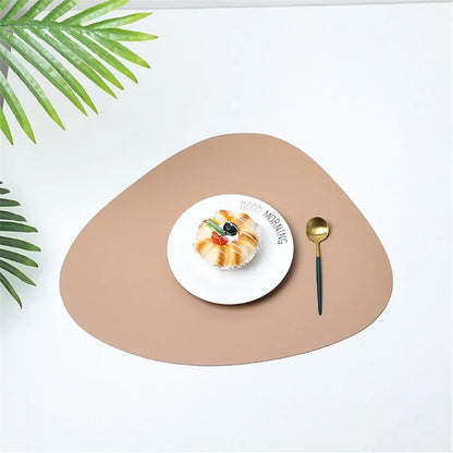 Triangle Leather Place mats, Non Slip Insulation Pads for Kitchen Dining Table, Modern Nordic Decor, Steak Pad Set
