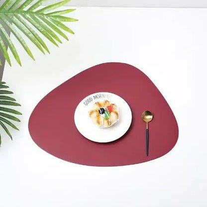 Triangle Leather Place mats, Non Slip Insulation Pads for Kitchen Dining Table, Modern Nordic Decor, Steak Pad Set