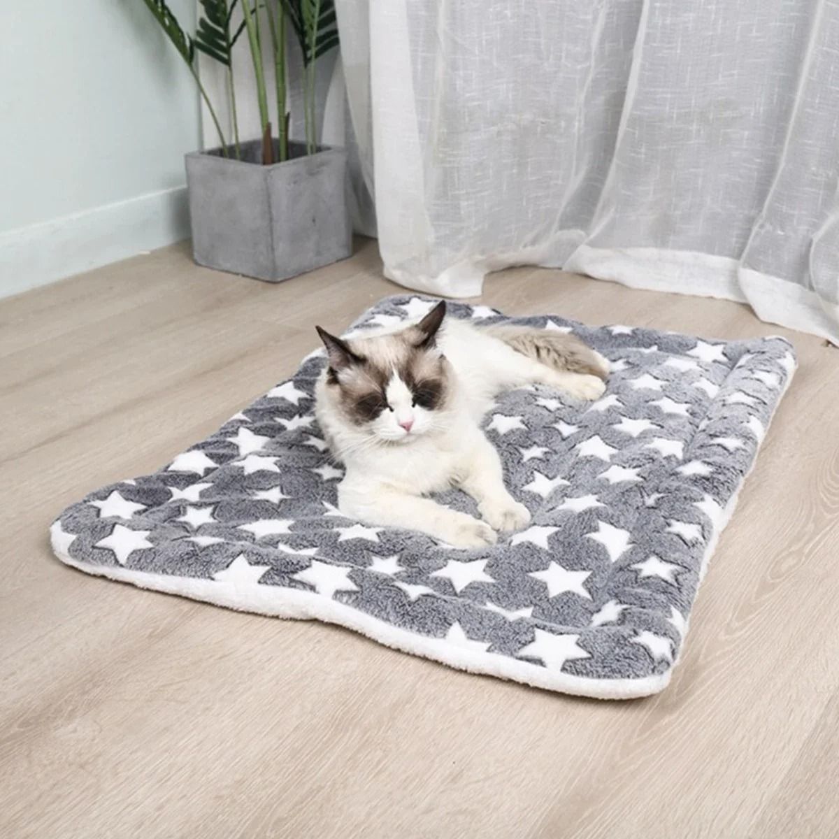 Soft Flannel Pet Mat for Dog or Cat Bed