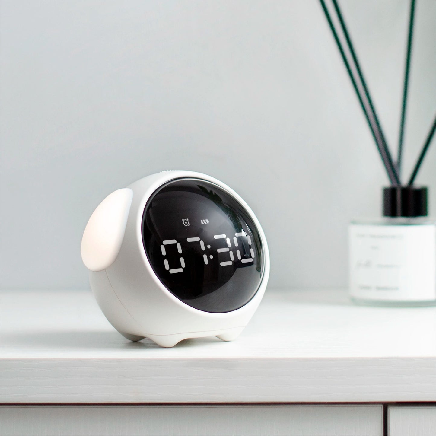 Childrens Digital Alarm Clock – Cute Cartoon LED Table Clock with Light, Temperature Display, and Snooze Function