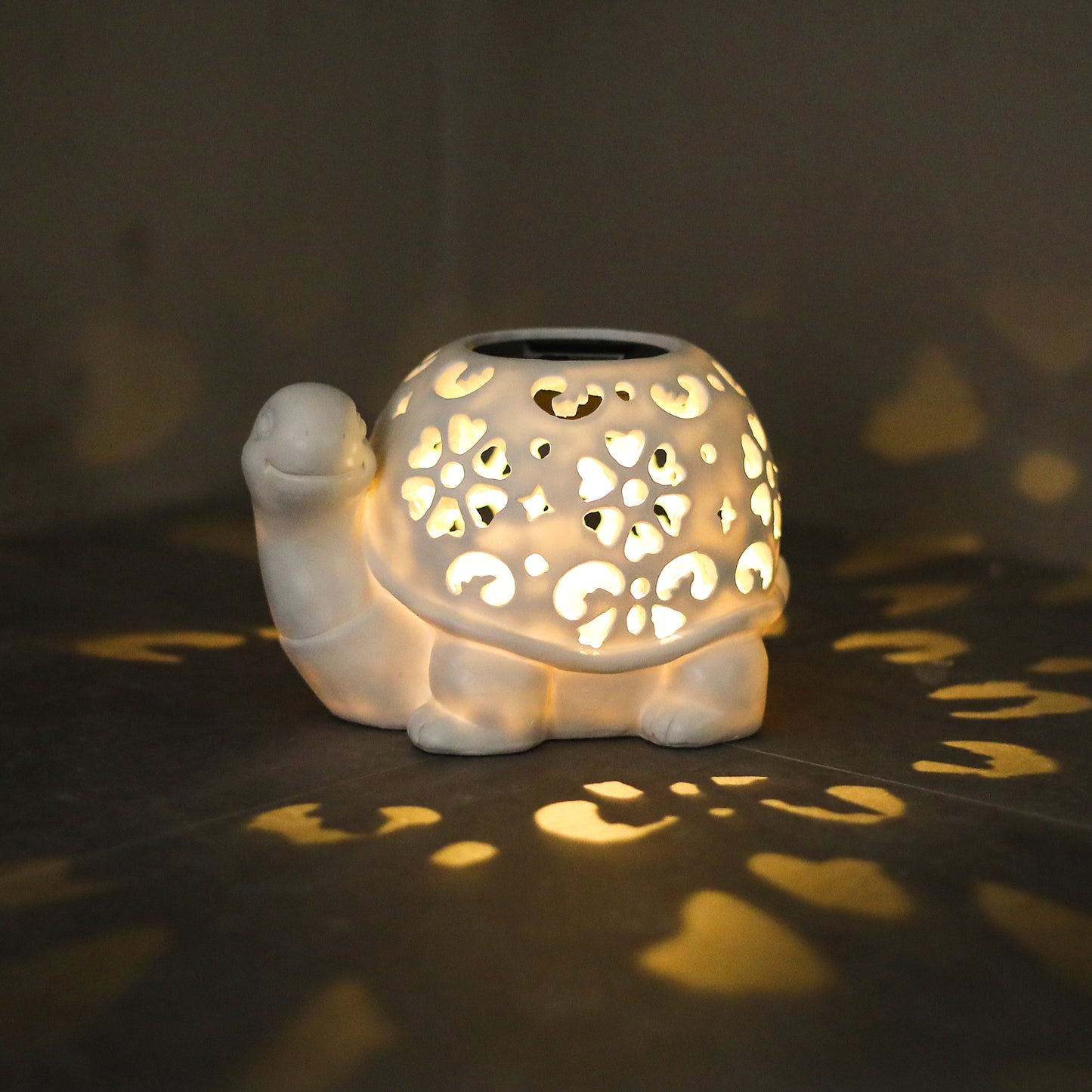 Unique Female Solar Outdoor Statue With Light, Garden Statue for Mom, Perfect Birthday Gift for Spring Decoration