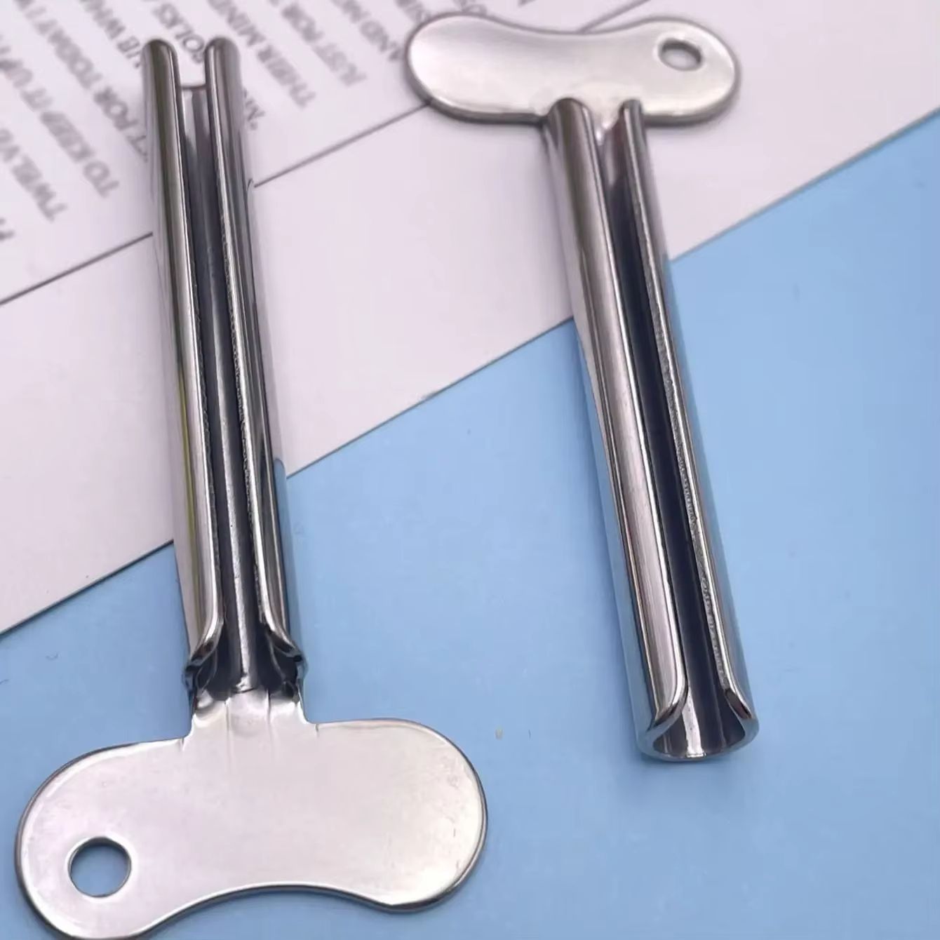 Stainless Steel Toothpaste Tube Squeezer – Durable Roller Dispenser for Effortless Tube Use