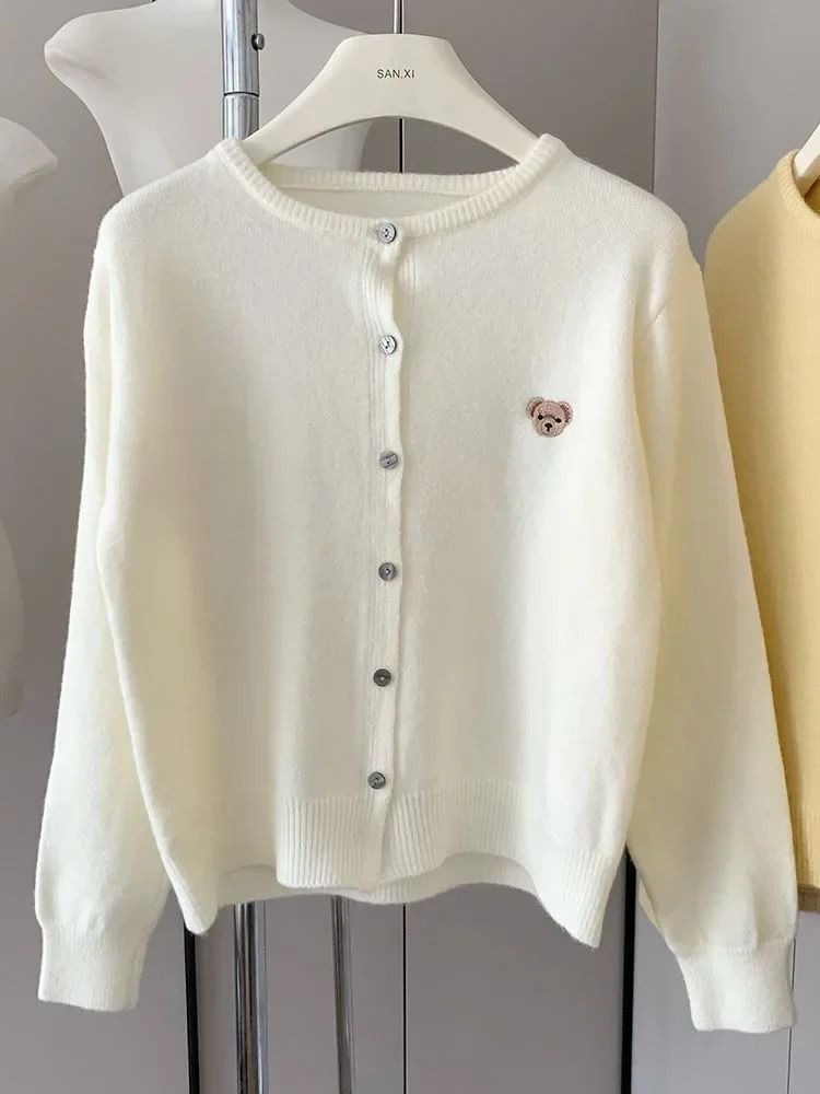 Zekye Autumn O Neck Knit Sweater with Sweet Cartoon Embroidery