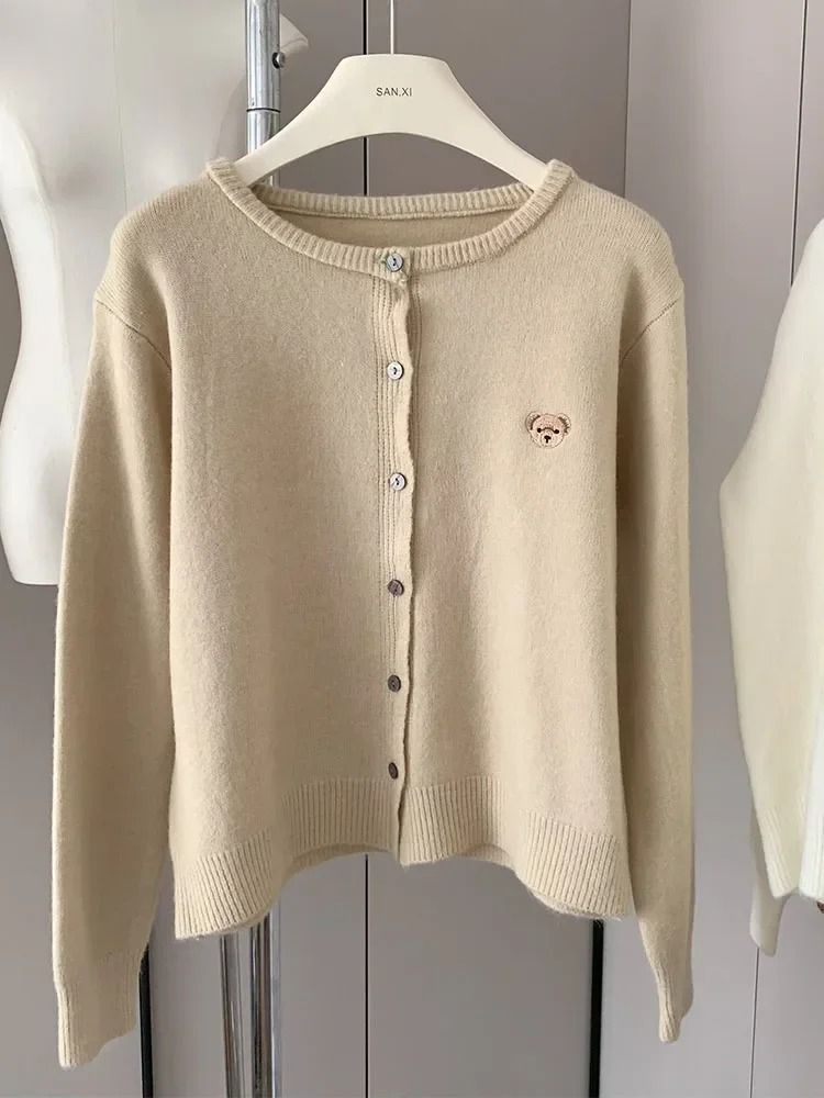 Zekye Autumn O Neck Knit Sweater with Sweet Cartoon Embroidery