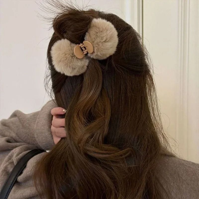 Cute Rabbit Plush Hair Claw Clip – Soft Pom Pom Bunny Hairpin for Women and Girls