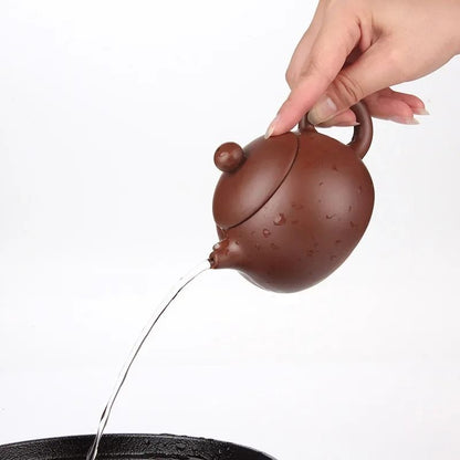 Yixing Clay Teapot Handmade Chinese Purple Clay Kettle for Tea Brewing 200ml