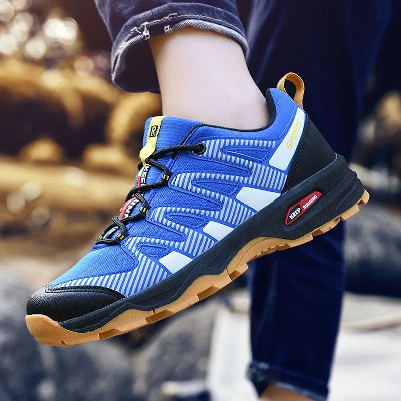 Outdoor Waterproof Hiking Sneakers Men Women Big Size Trekking Climbing Trainers