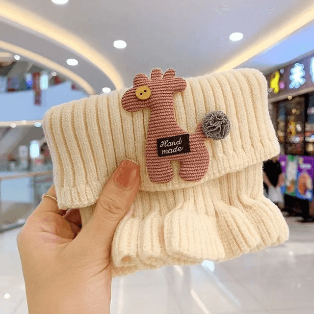 SnuggleGiraffe Knitted Baby Scarf – Soft Winter Neck Warmer for Kids and Toddlers