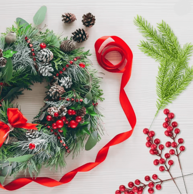 EverJoy Christmas Pine and Berry Branches Set of 10