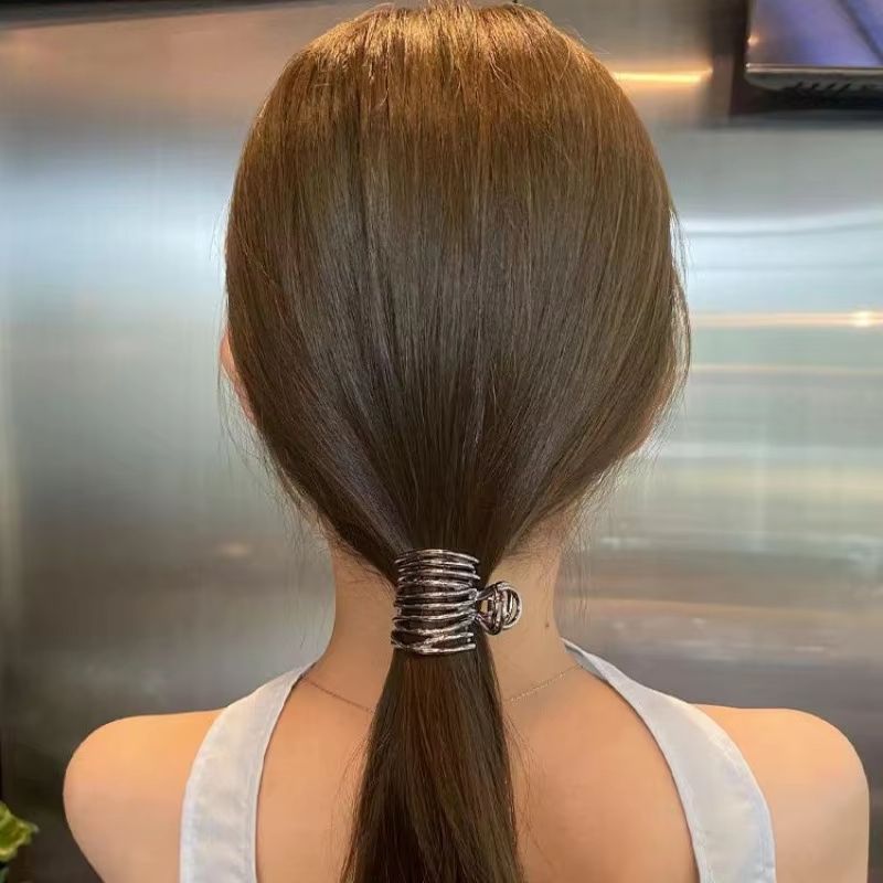 Sculpted Shine irregular metal hair claw – Non-Slip High Ponytail Clip for Women & Girls