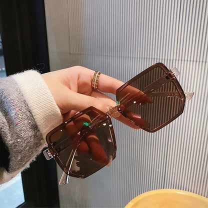 Big Frame Vintage Sunglasses for Men and Women – Retro Square UV Protection Eyewear