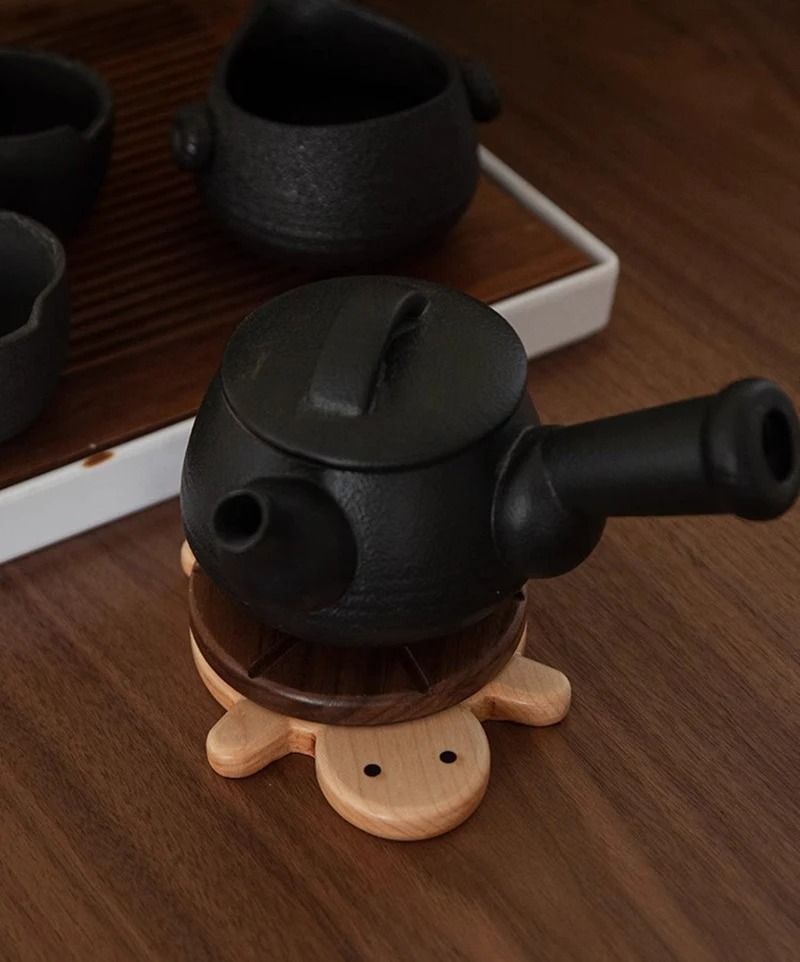 Turtle Shaped Solid Wood Insulation Mat for Kettles Tea Pots and Tableware