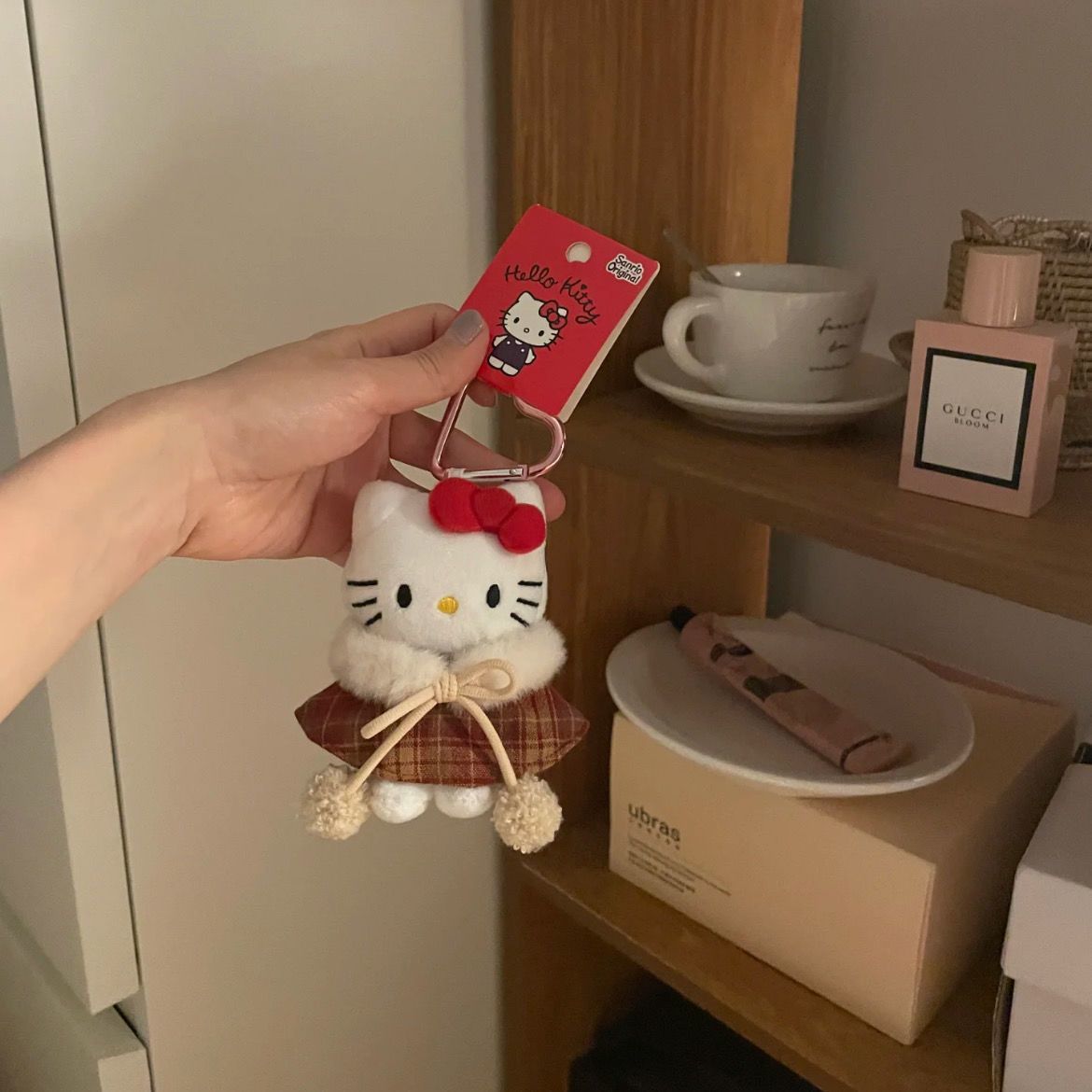 Hello Kitty bag decoration pendant, Kawaii plaid coat, Hello Kitty keychain, perfect holiday gift