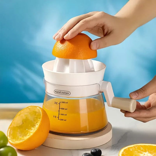 Manual Citrus Juicer with Measuring Container