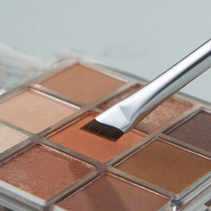 PrecisionEdge Angle Brush – Ultra-Thin Fine Angle Flat Eyebrow & Eyeliner Brush