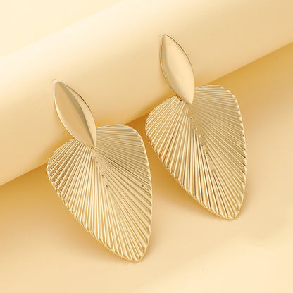 Big Earrings Womens Exaggerated Fashion, Advanced Metal Textured Leaf Pendant, Geometry Drop Earring