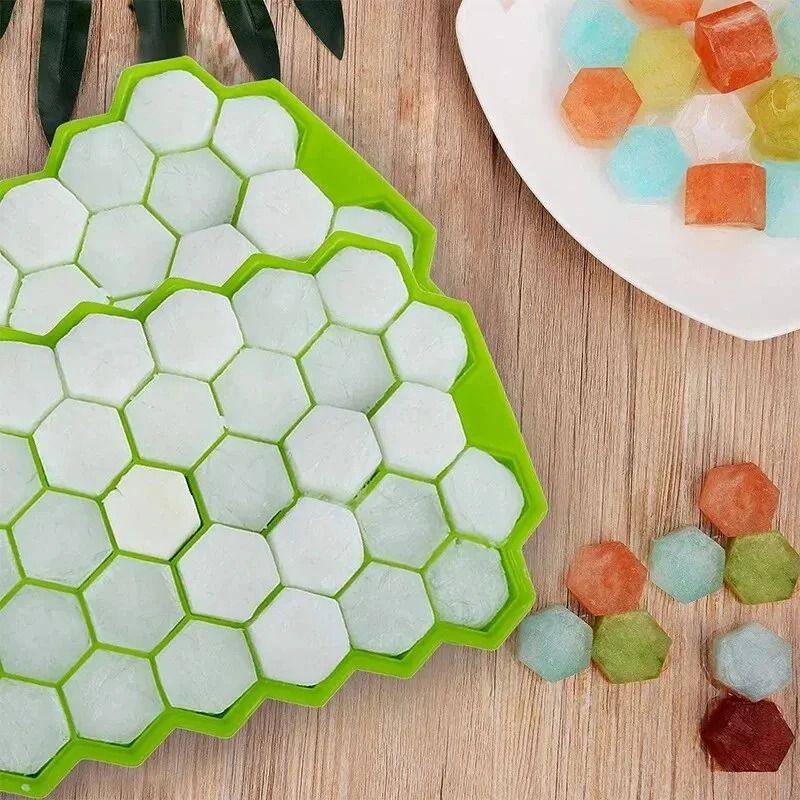 Honeycomb Ice Cube Tray With 37 Cells