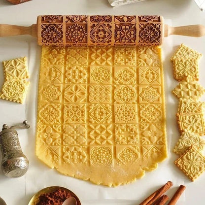 Engraved Wooden Christmas Rolling Pin for Cookies and Baking