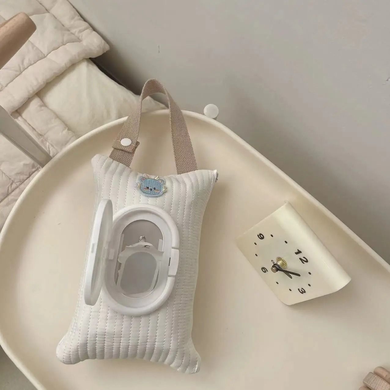 Cartoon Animal Flip Cover Hanging Tissue Box Bag