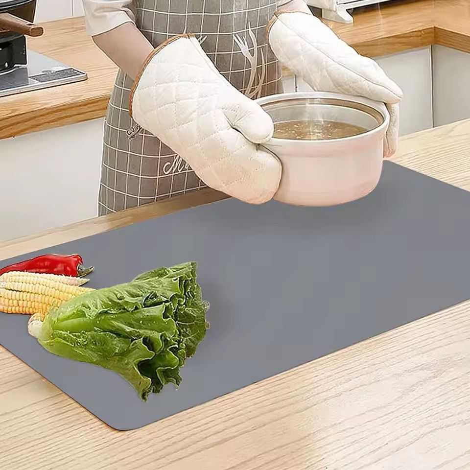 Premium Silicone Table Protector Mat - Waterproof Heat-Resistant Counter & Kids Dining Mat