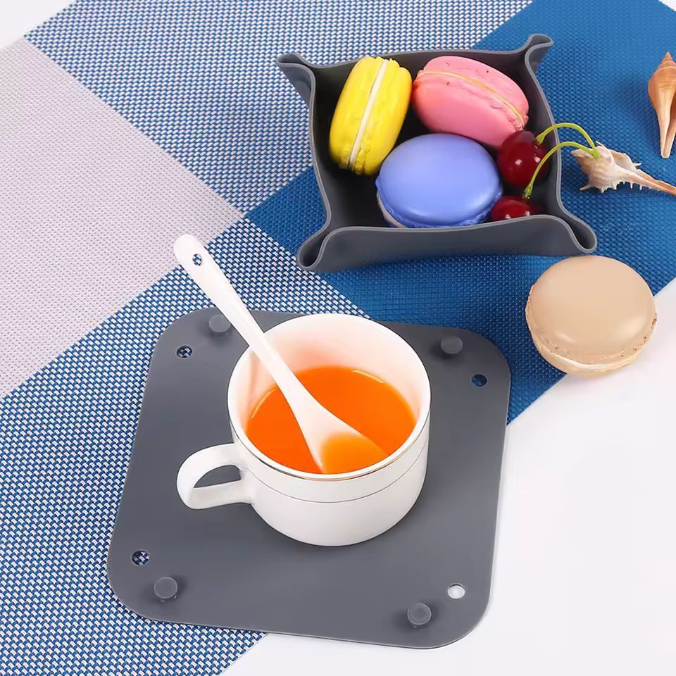 Silicone All-Purpose Anti-Scald Coaster & Desk Mat