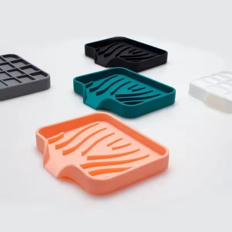 Silicone Self-Draining Soap Tray – Compact Soap & Sponge Holder for Bathroom & Kitchen