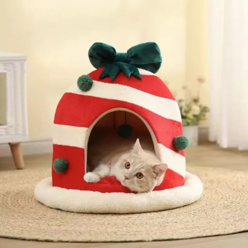 Christmas Cozy Pet Bed for Cats and Small Dogs