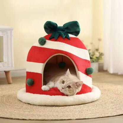 Christmas Cozy Pet Bed for Cats and Small Dogs