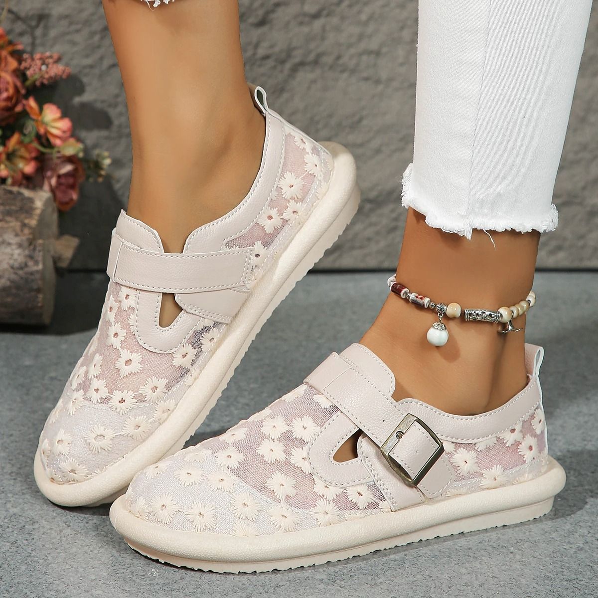 Womens Summer Mesh Sneakers Casual Breathable Flat Shoes with Buckle Latch Covered Toe Design