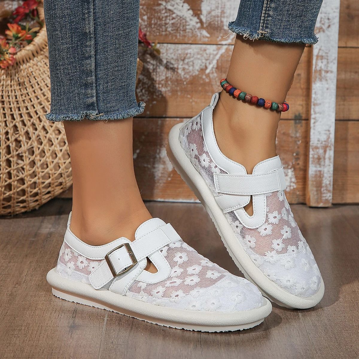 Womens Summer Mesh Sneakers Casual Breathable Flat Shoes with Buckle Latch Covered Toe Design