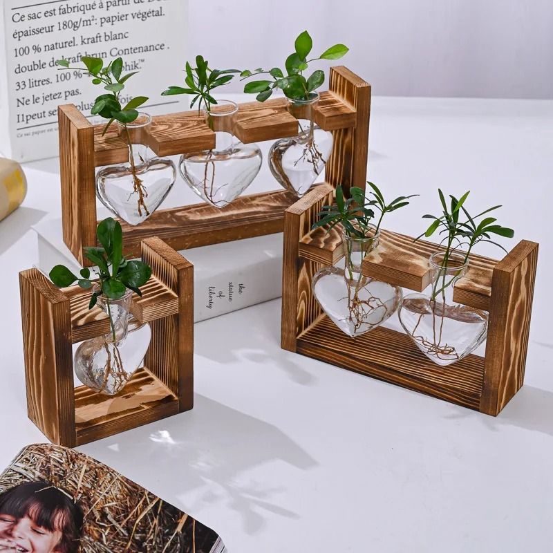 Transparent Heart Shaped Glass Vase with Wooden Frame for Hydroponic Plant Propagation