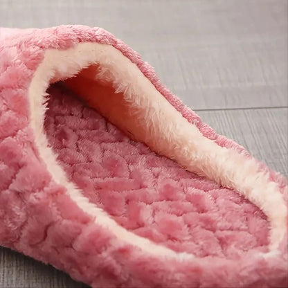 Unisex Fluffy Home Slippers – Soft, Warm, Lightweight Indoor Slides for Cozy Comfort
