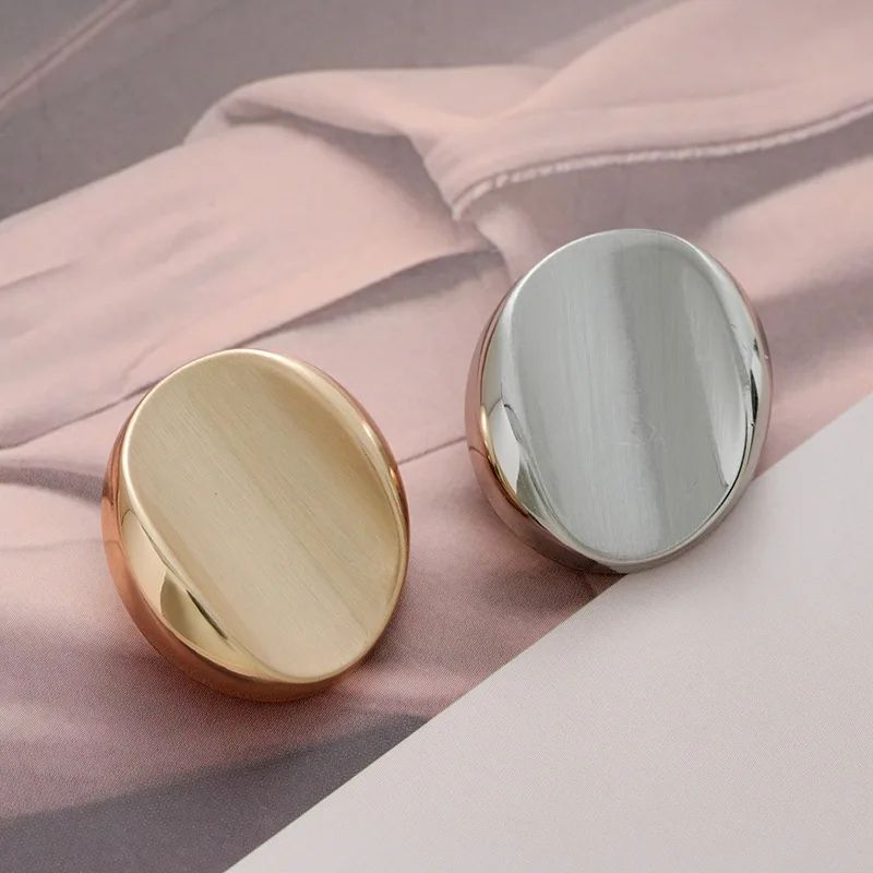 Luxury Oval Decorative Buttons – Hand-Sewn Suit, Jacket & Sweater Accessories